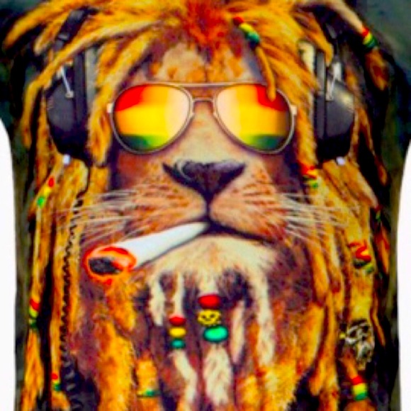 Graphics Jamaican Lion W/ Dreadlocks Streetwear Graffiti Print T-shirt 💯 Cotton - Picture 2 of 6